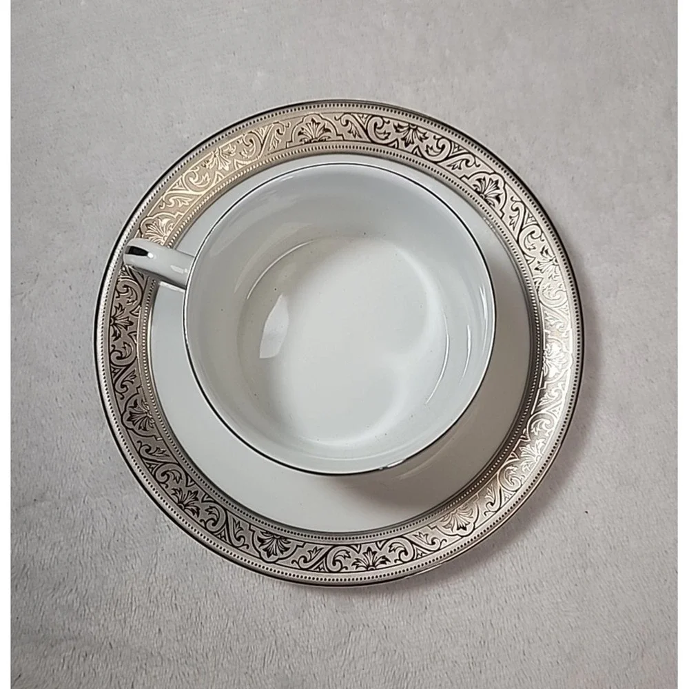 NEW Philippe Deshoulieres Trianon Platinum‎ Flat Cup& Saucer Set Tea Cup